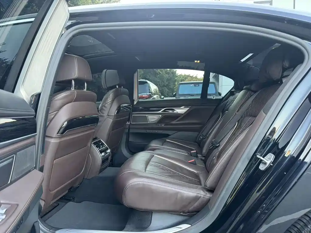 BMW 7 Series 2019 facelift 730Li M Sports Package купить на сайте DeffCars