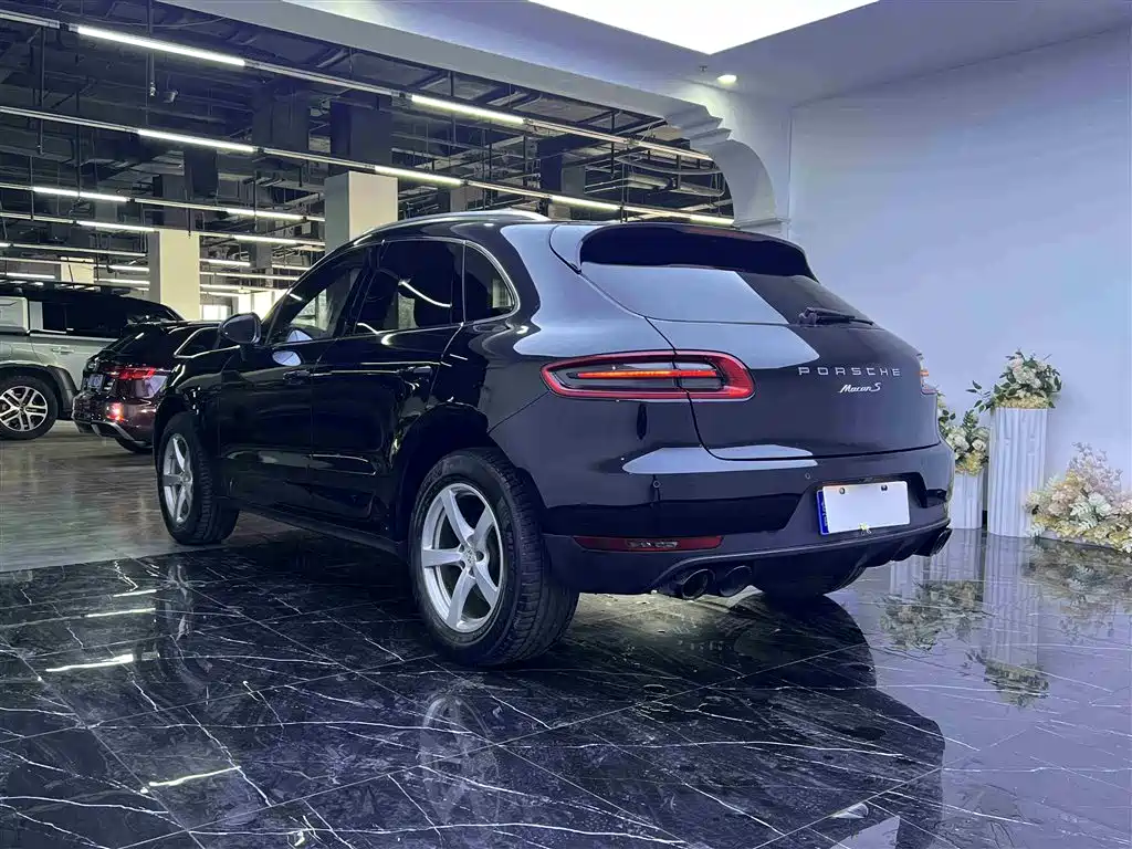 Macan 2016 Macan 2.0T купить на сайте DeffCars