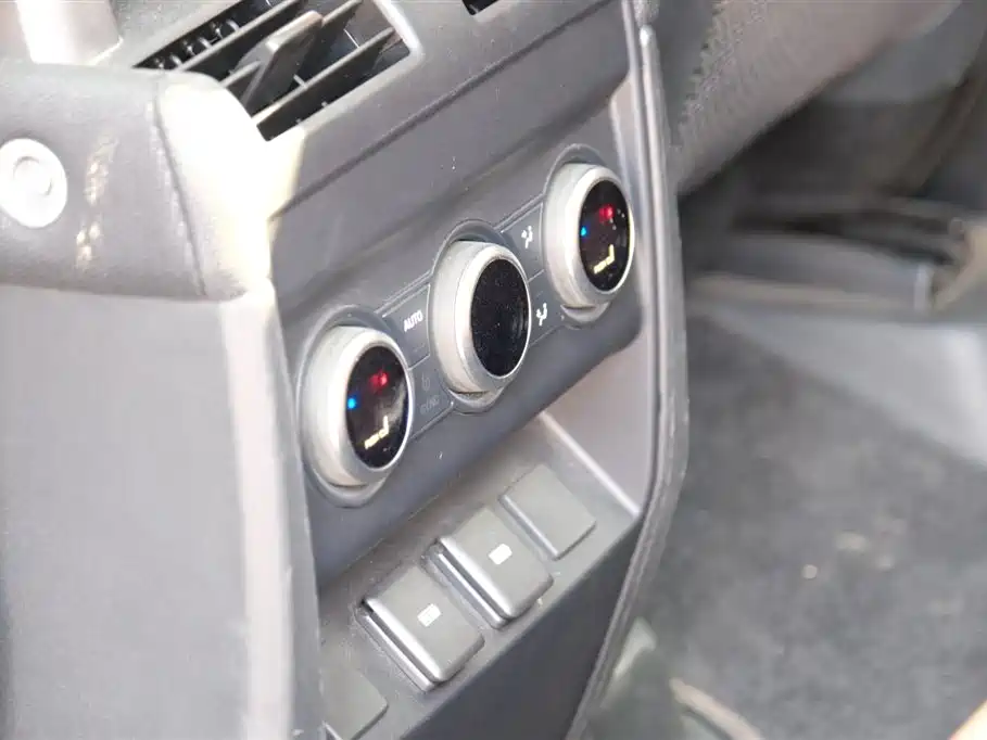 Land Rover Defender 2024 110 5.0T V8 купить на сайте DeffCars