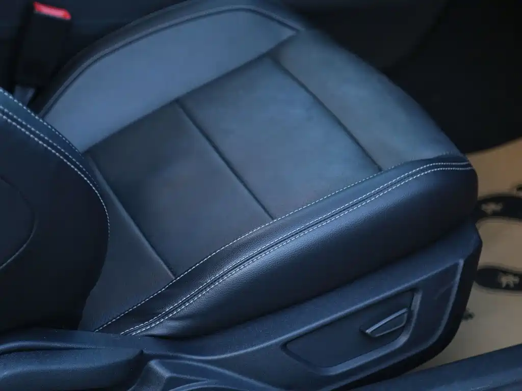 Mustang 2020 2.3L EcoBoost Obsidian Phantom Special Edition купить на сайте DeffCars
