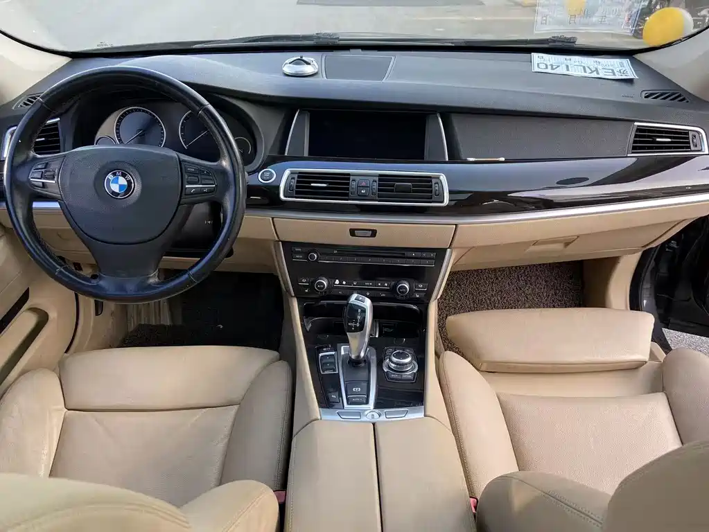 BMW 5 Series GT 2011 535i xDrive luxury model купить на сайте DeffCars