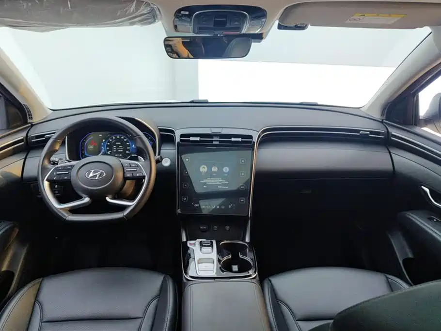 Tucson 2023 Tucson L 1.5T automatic two-wheel drive DLX luxury version купить на сайте DeffCars