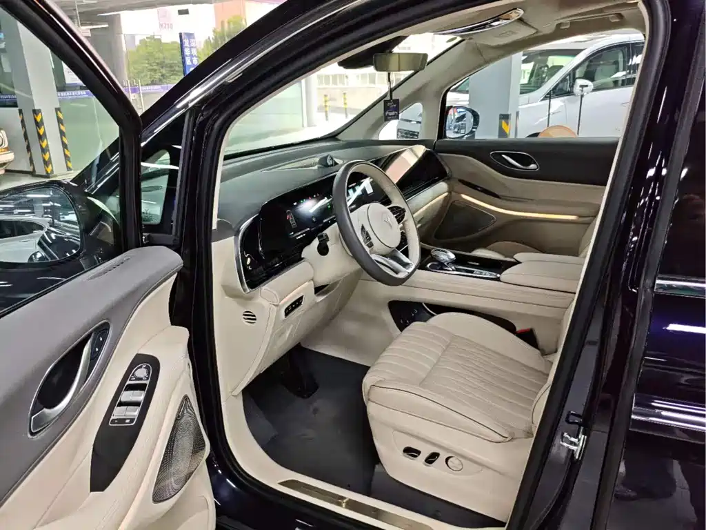 Lantu Dreamer 2024 EV ultra-long battery life flagship version купить на сайте DeffCars