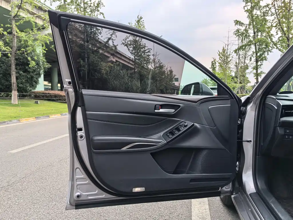 Asia Dragon 2023 2.0L XLE Exclusive Edition купить на сайте DeffCars