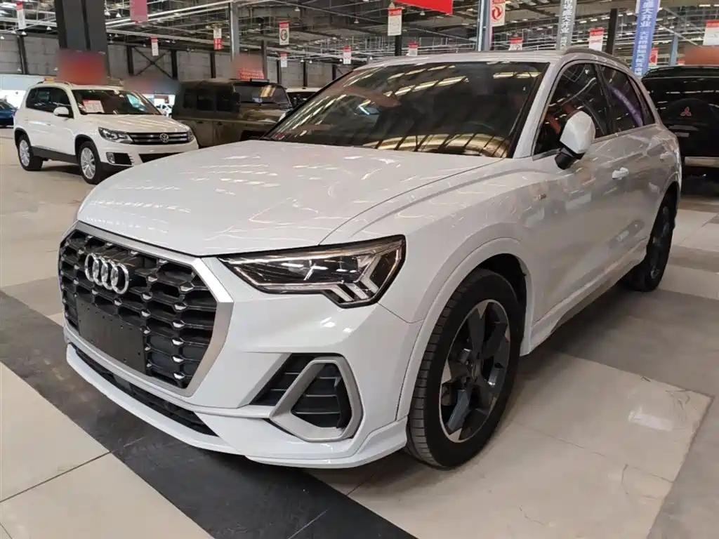 Audi Q3 2019 35 TFSI Fashionable and Dynamic купить на сайте DeffCars