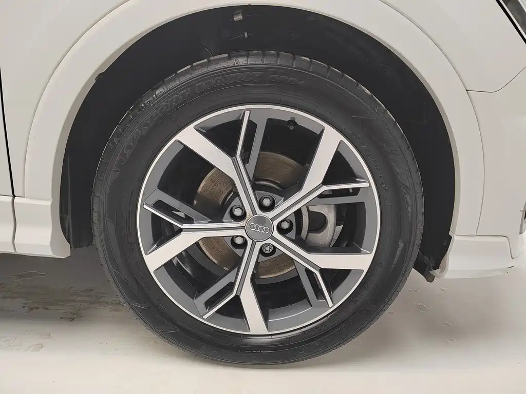 Audi Q3 Sportback 2020 40 TFSI Fashion купить на сайте DeffCars