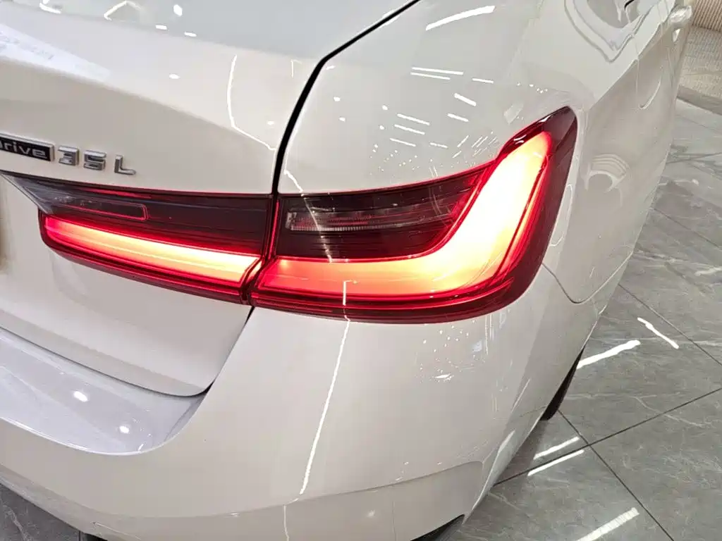 BMW i3 2024 eDrive 35 L купить на сайте DeffCars