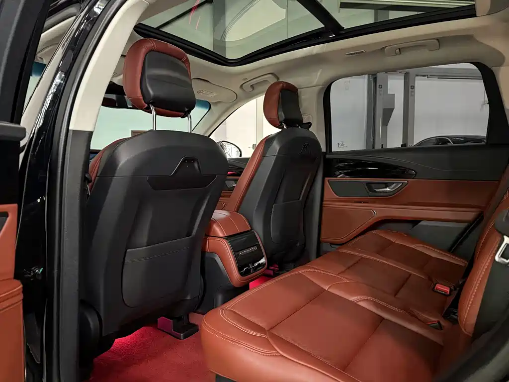 Voyager 2025 facelift 2.0T four-wheel drive premium version купить на сайте DeffCars