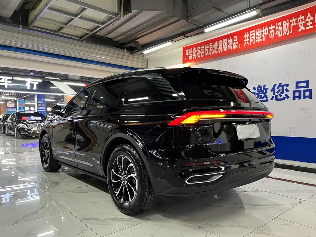 Voyager 2023 2.0T four-wheel drive exclusive edition купить на сайте DeffCars