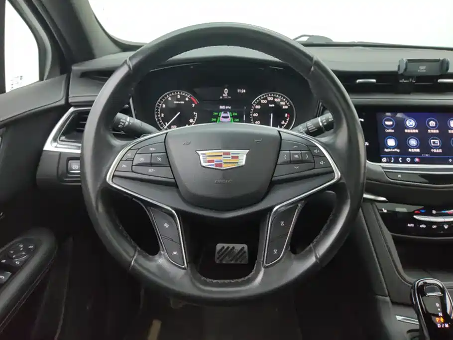 Cadillac XT5 2023 2.0T two-wheel drive fashion model купить на сайте DeffCars