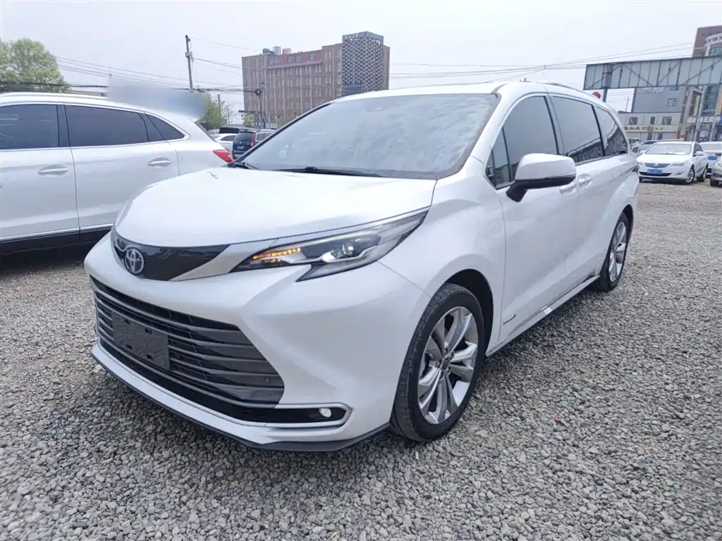 SIENNA 2021 2.5L Hybrid Extreme Edition купить на сайте DeffCars