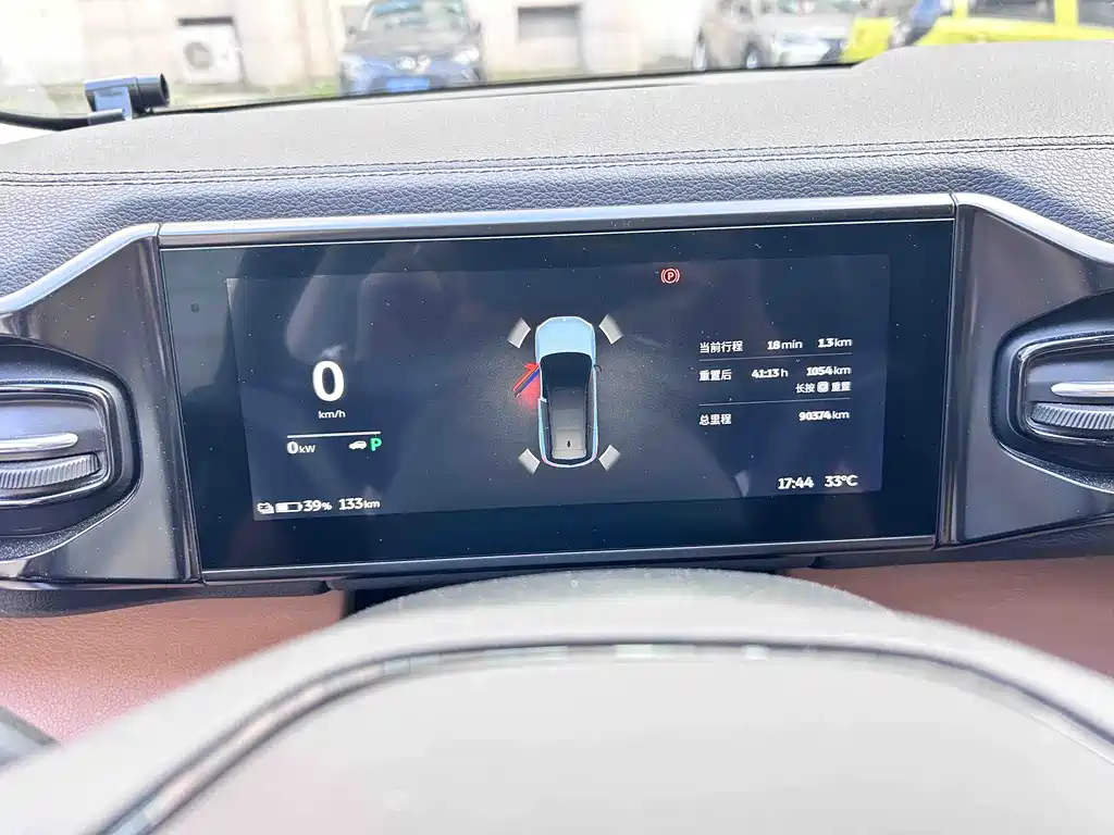 NIO ES8 2018 model 355KM baseline version seven-seater version купить на сайте DeffCars