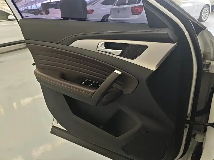 Changan CS35PLUS 2019 1.6L Manual Yuelian Edition National VI купить на сайте DeffCars