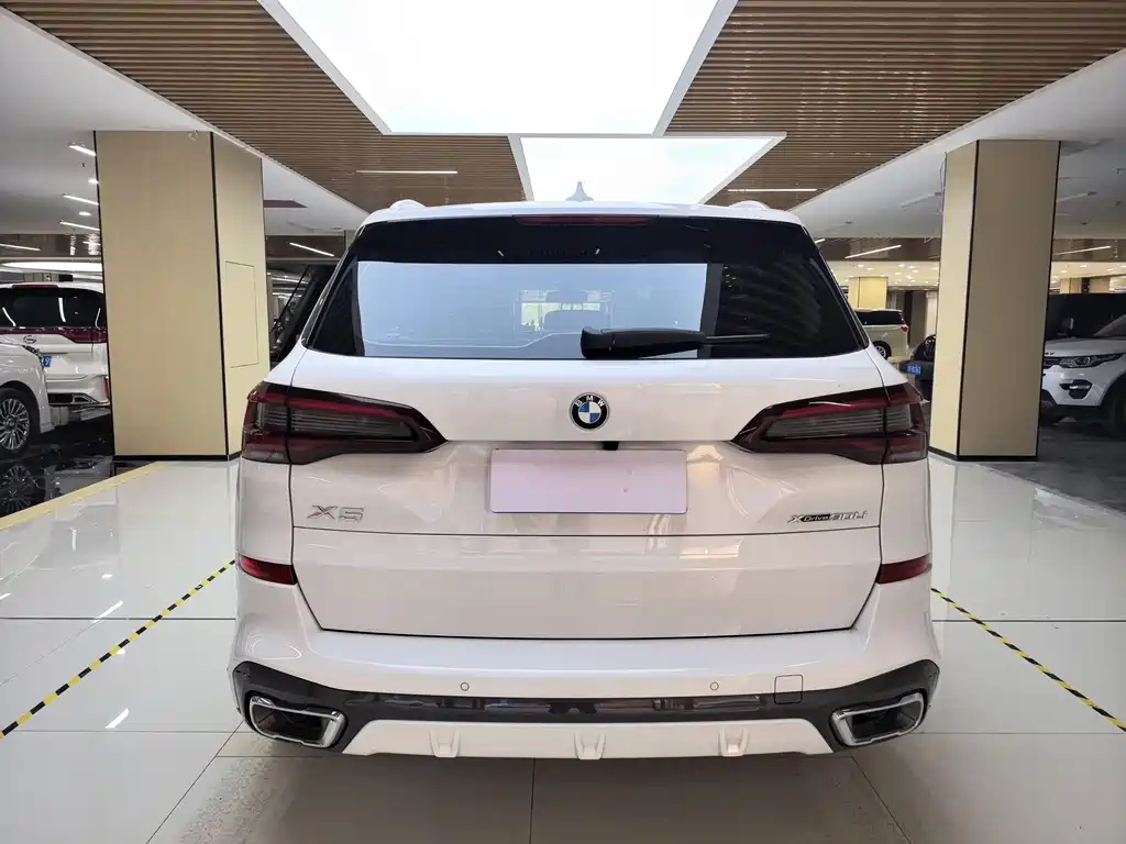 BMW X5 2022 xDrive 30Li M Sports Package купить на сайте DeffCars