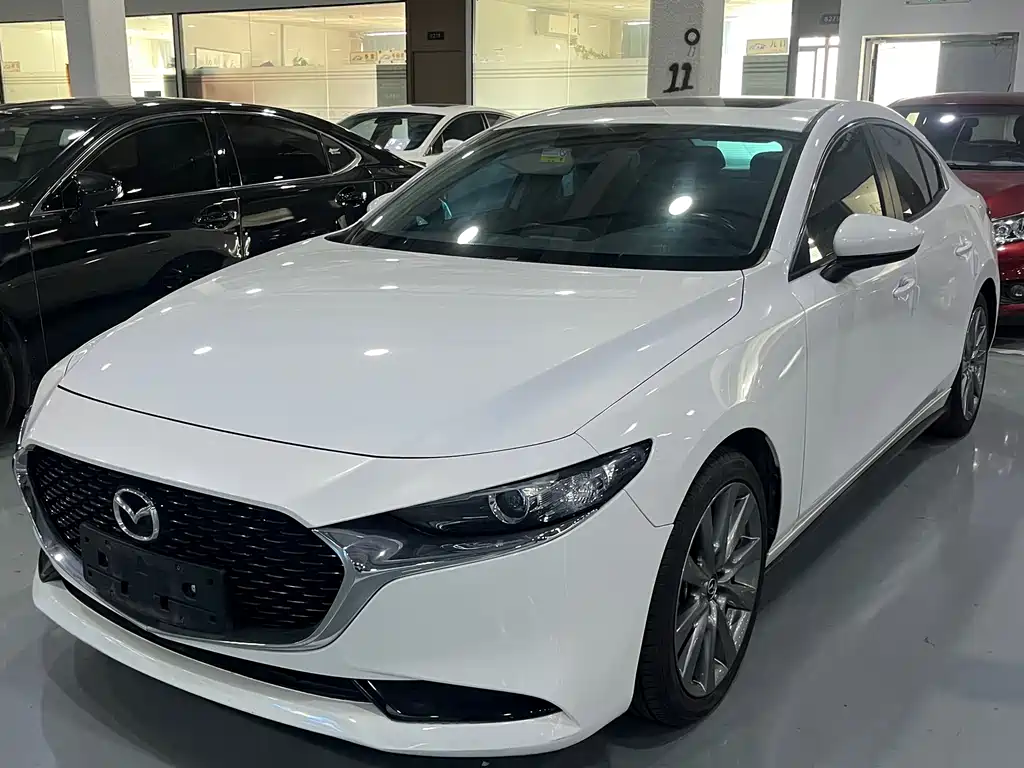Mazda3 Angkesela 2021 2.0L Automatic Premium Edition купить на сайте DeffCars