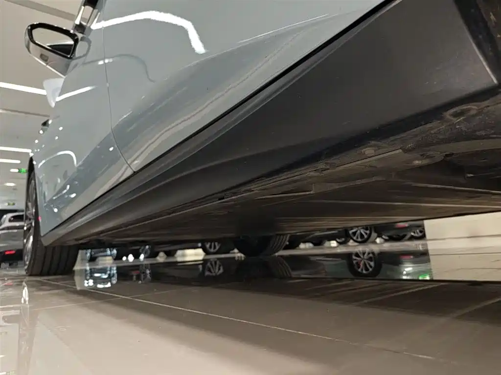 NIO ET5T 2024 model 75kWh Touring купить на сайте DeffCars