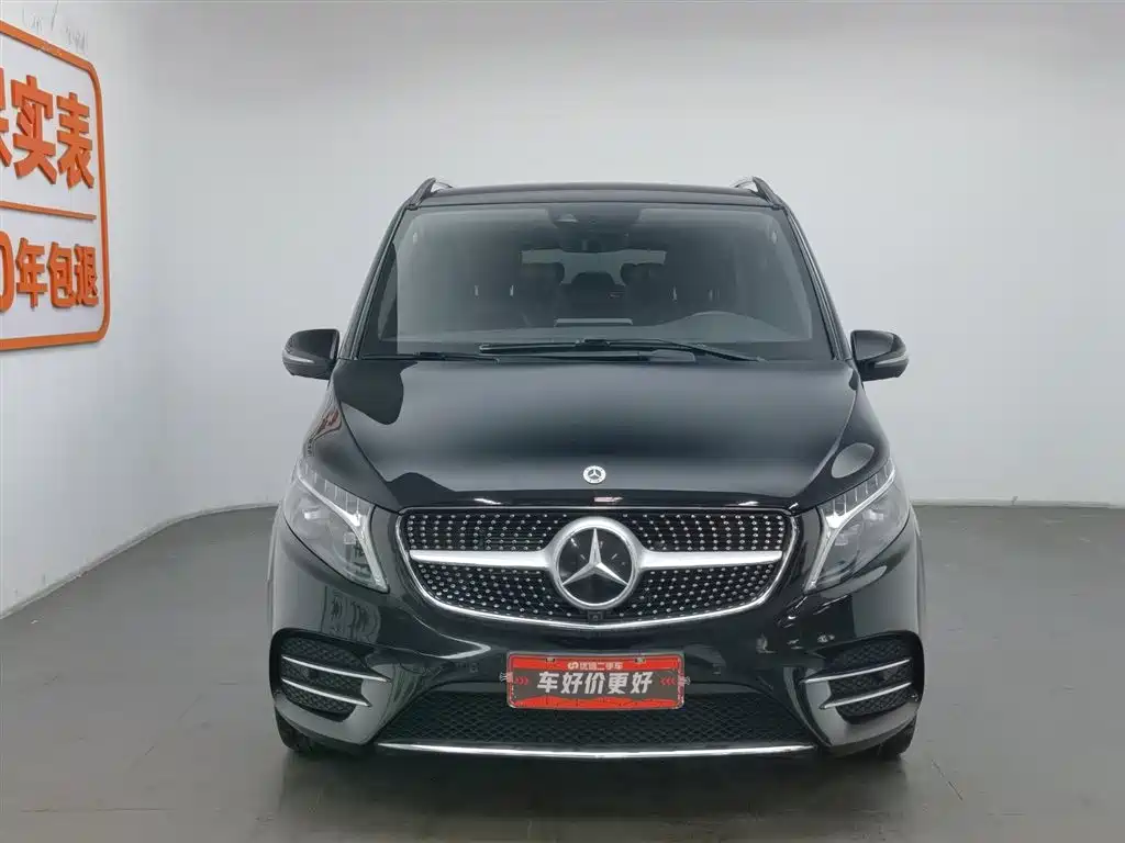 Mercedes-Benz V-Class 2022 V 260 L Long Wheelbase Luxury Edition купить на сайте DeffCars