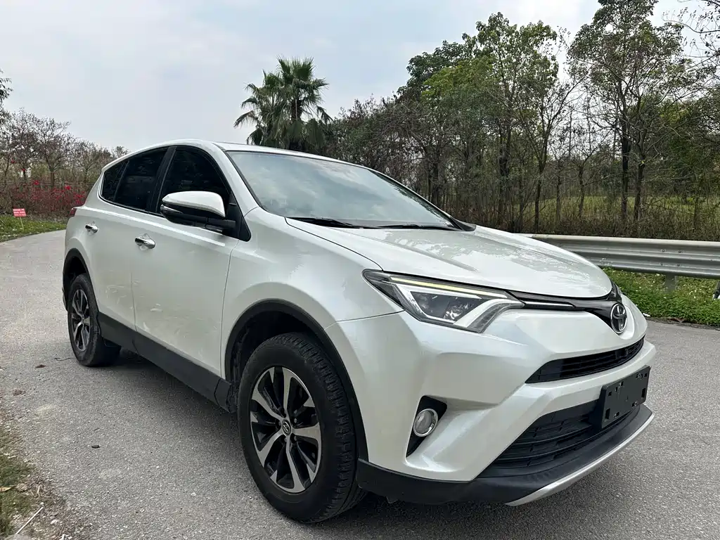 RAV4 Rongfang 2019 2.0L CVT two-wheel drive fashion version National VI купить на сайте DeffCars