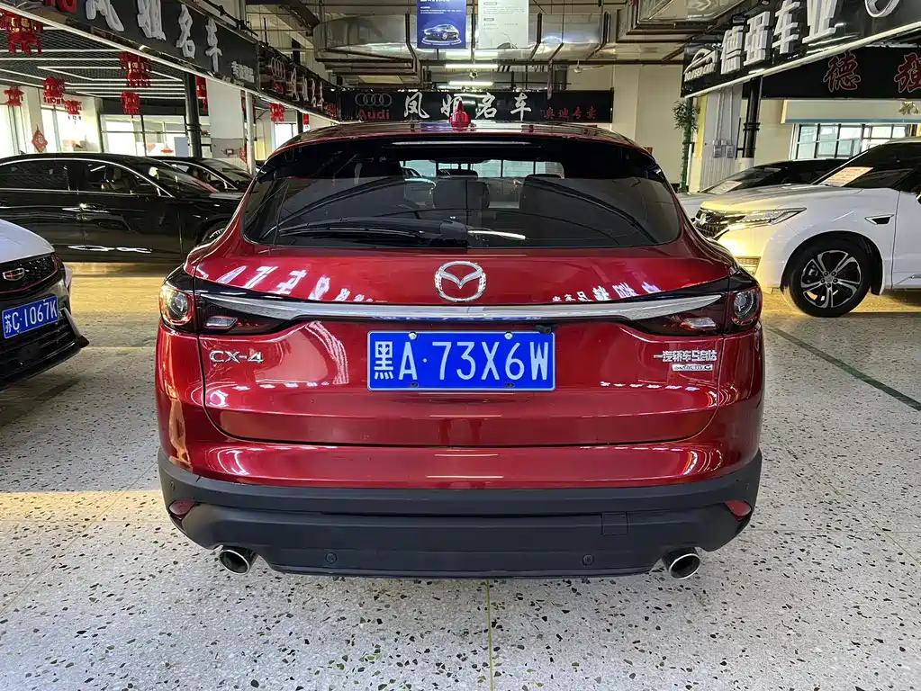 Mazda CX-4 2021 2.0L automatic two-wheel drive Blue Sky Vitality Edition купить на сайте DeffCars