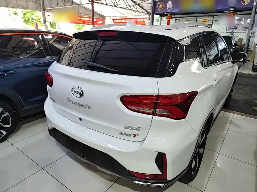 Trumpchi GS4 2018 Model 235T Automatic Two-Wheel Drive Deluxe Wisdom Connected Million Memorial Edition купить на сайте DeffCars