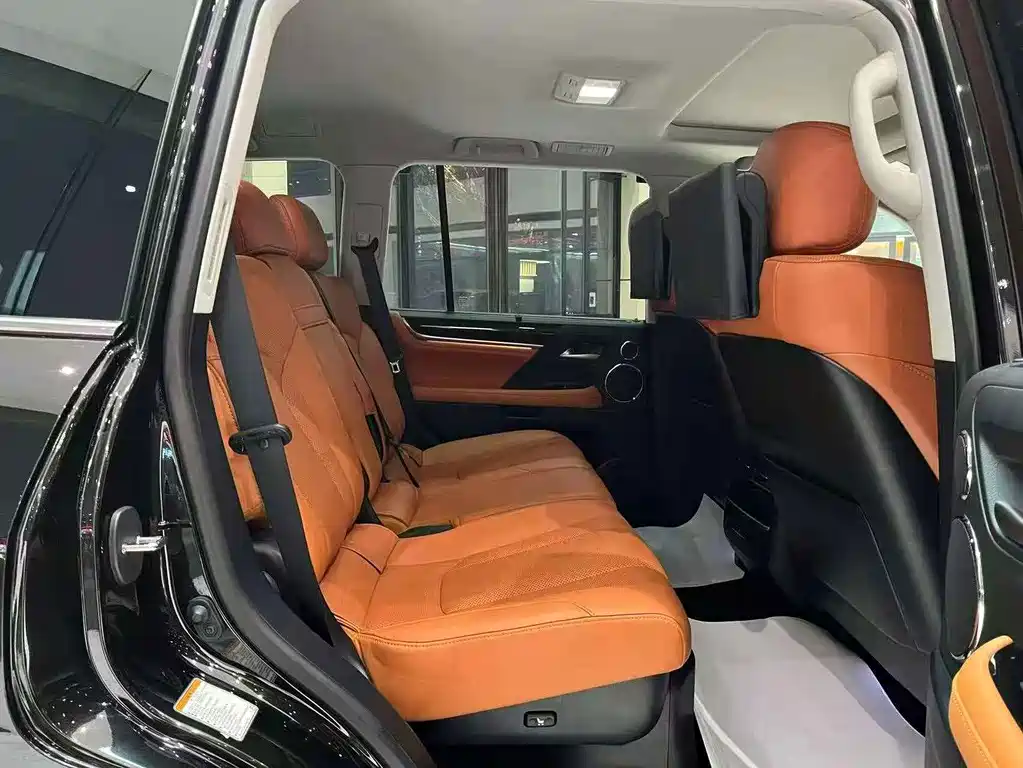 Lexus LX 2016款 570 动感豪华版 купить на сайте DeffCars