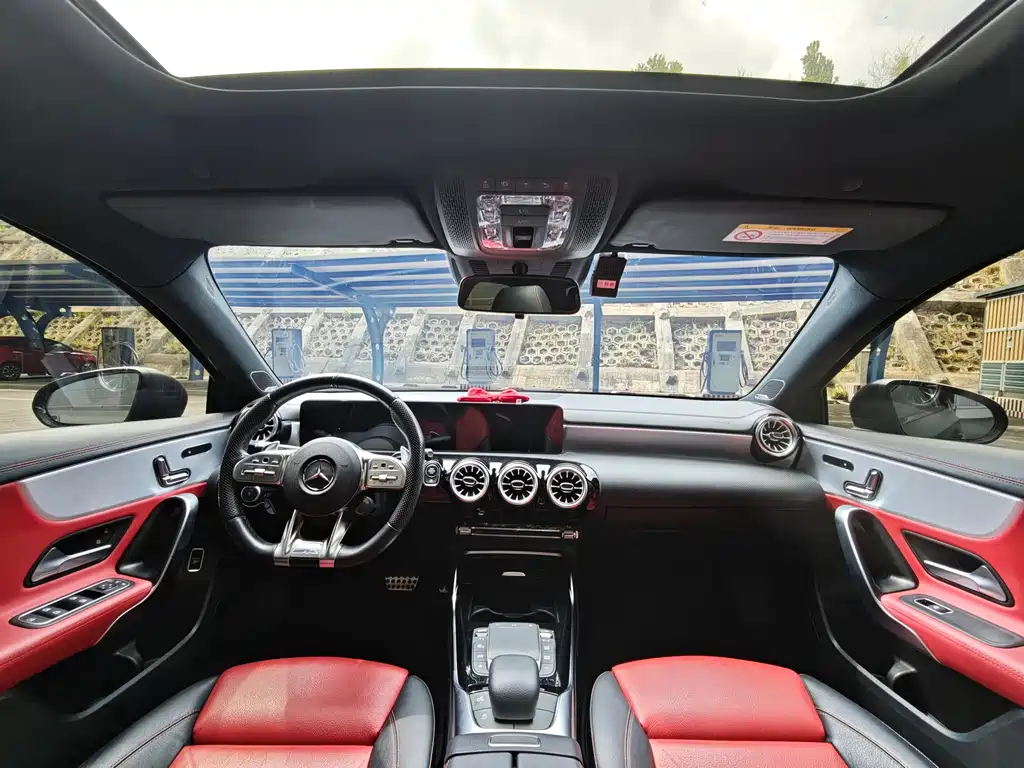 Mercedes-Benz A-Class AMG 2023 AMG A 35 L 4MATIC купить на сайте DeffCars