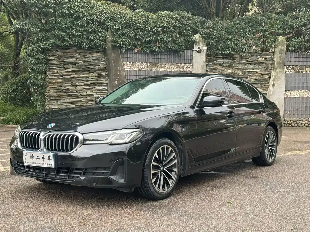 BMW 5 Series 2021 525Li Luxury Package купить на сайте DeffCars