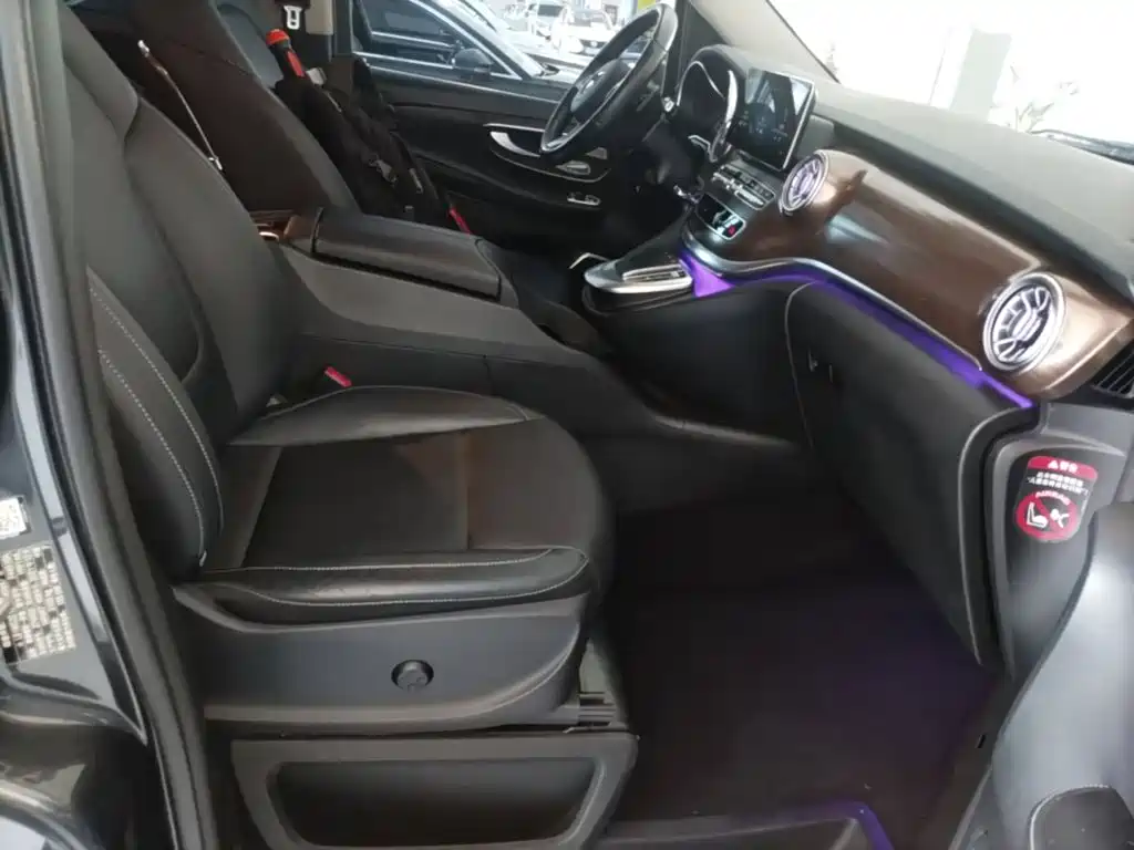 Mercedes-Benz V-Class 2021 V 260 Premium Edition купить на сайте DeffCars