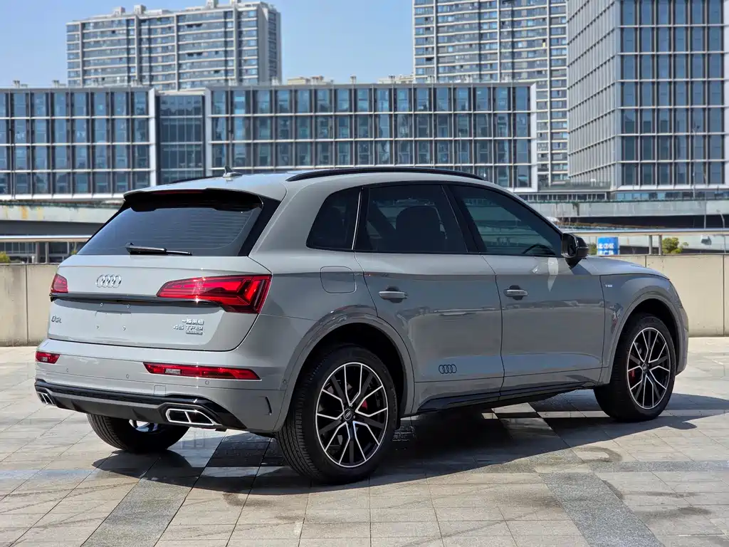 Audi Q5L 2025 45 TFSI luxury and dynamic model купить на сайте DeffCars