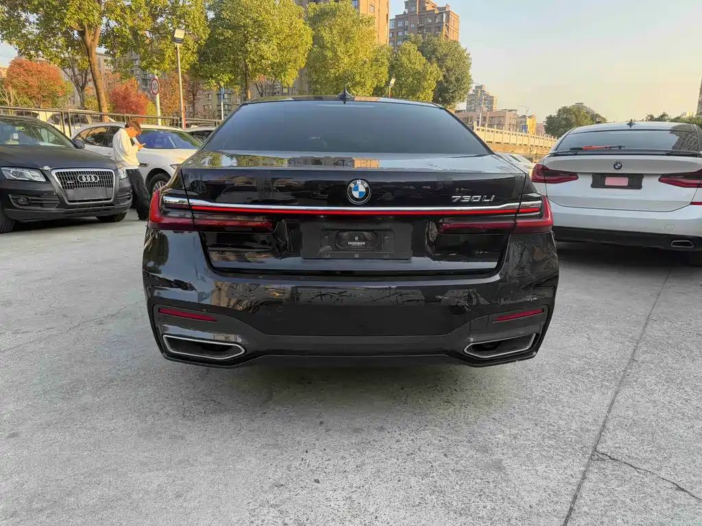 BMW 7 Series 2021 730Li M Sports Package купить на сайте DeffCars