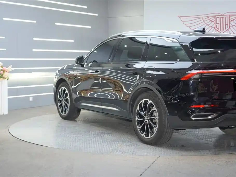 Voyager 2023 2.0T four-wheel drive Zunrui version купить на сайте DeffCars