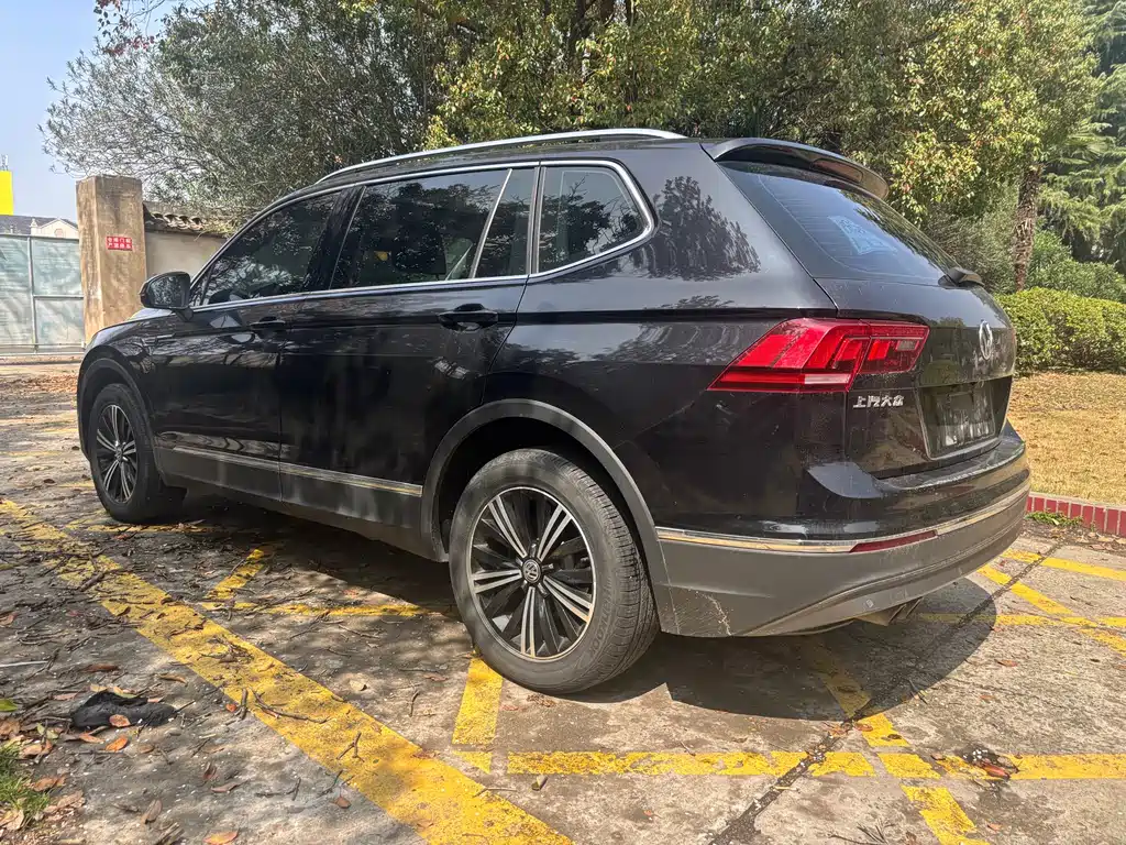 Tiguan L 2019 330TSI automatic two-wheel drive panoramic comfort version National VI купить на сайте DeffCars