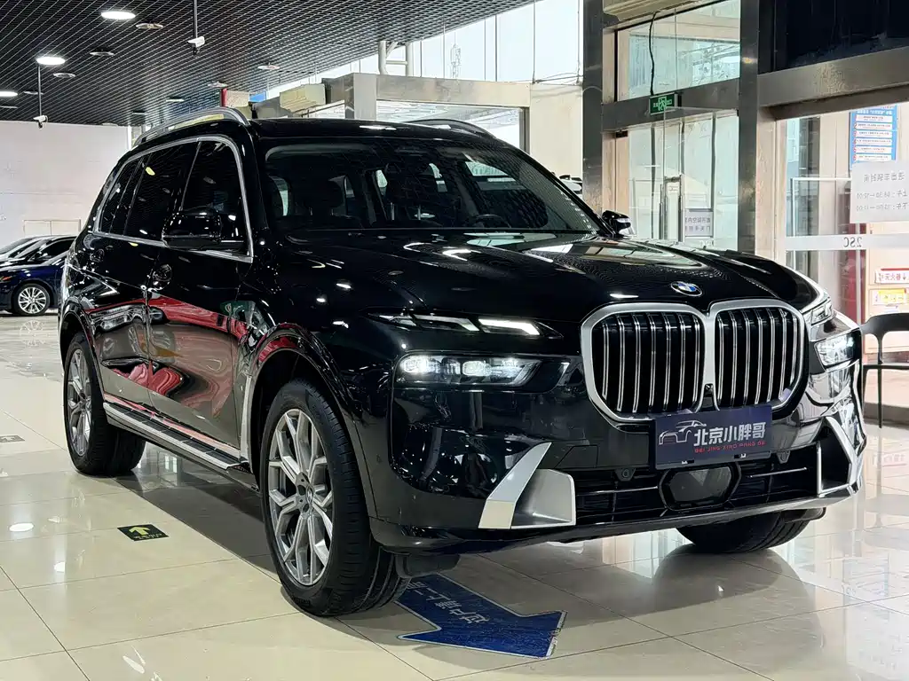 BMW X7 2023 xDrive40i Leading Luxury Package купить на сайте DeffCars