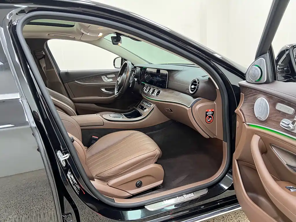 Mercedes-Benz E-Class 2021 E 300 L Premium Model купить на сайте DeffCars