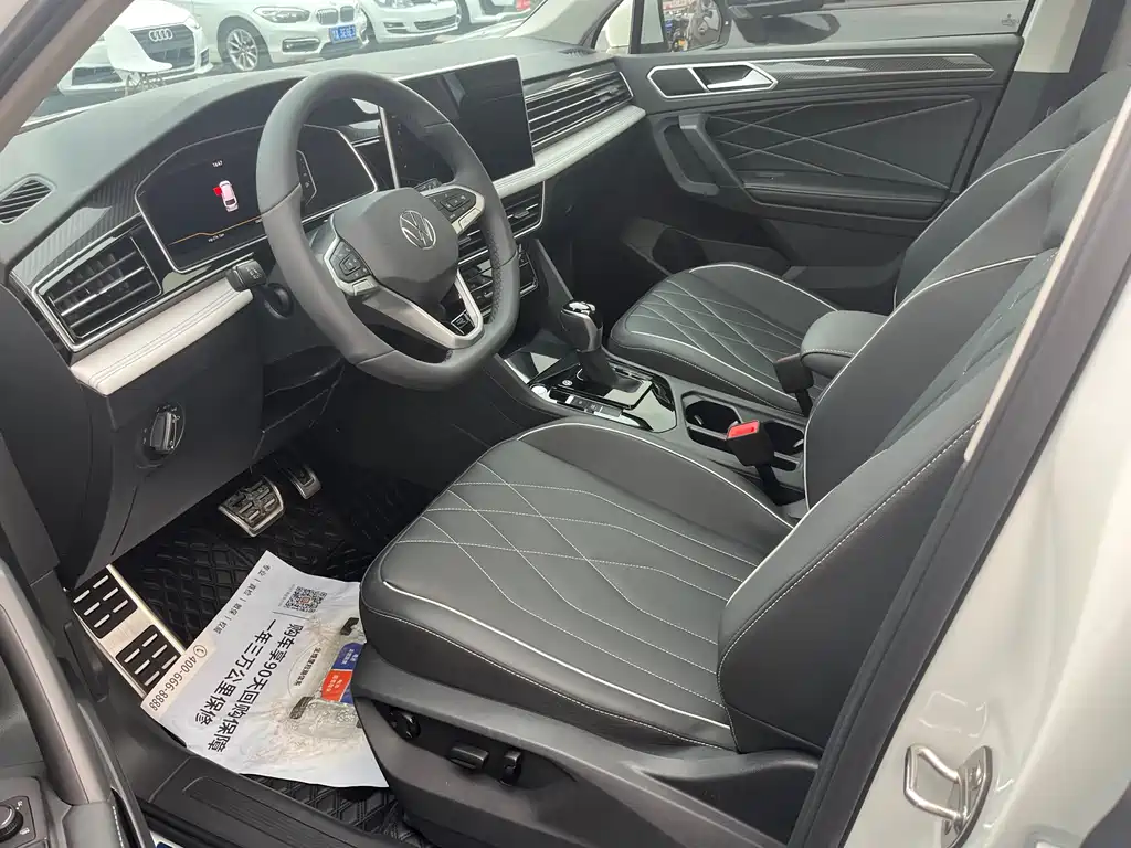 Tiguan L 2024 330TSI automatic two-wheel drive R-Line version купить на сайте DeffCars