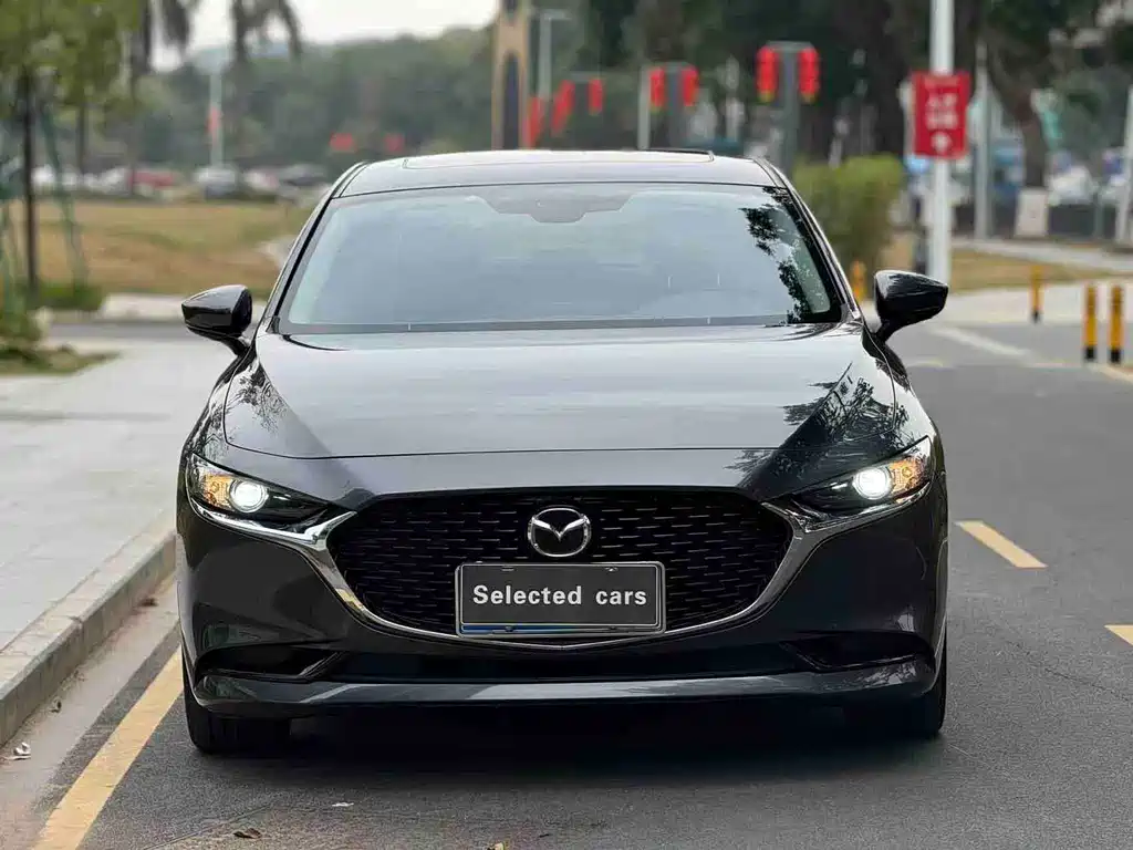 Mazda3 Angkesela 2022 2.0L Automatic Premium Edition купить на сайте DeffCars