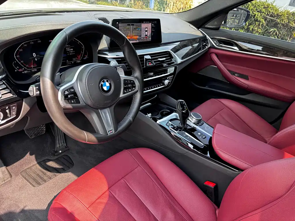 BMW 5 Series 2020 530Li Exclusive M Sports Package купить на сайте DeffCars