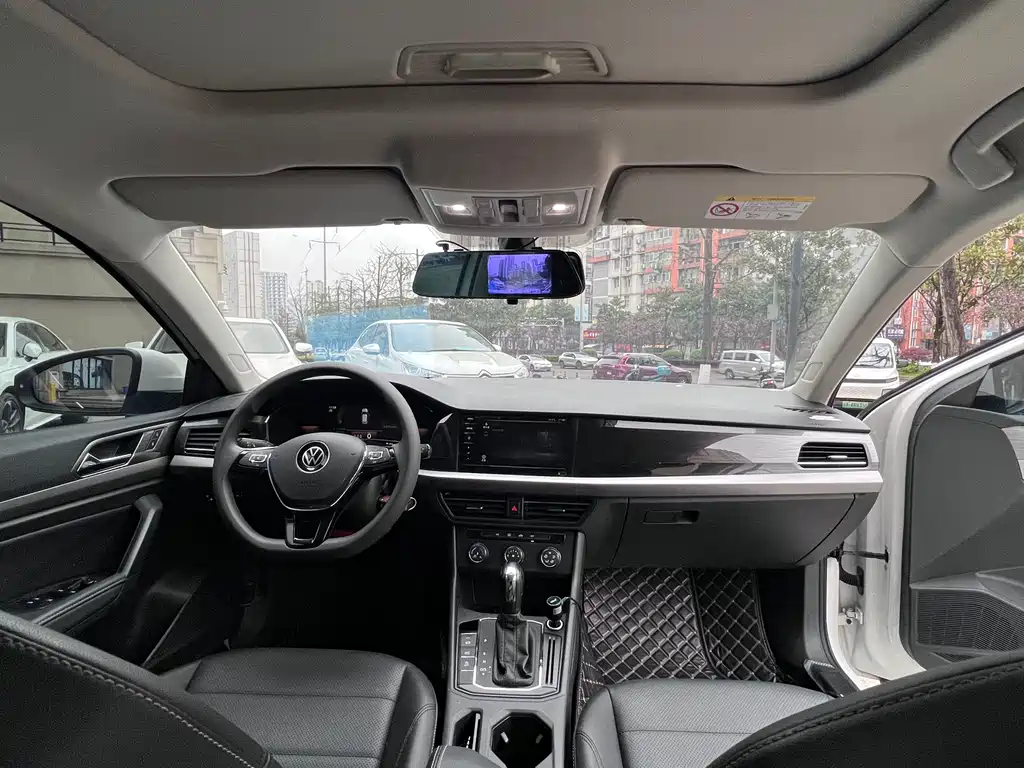 Lavida 2021 1.5L automatic comfort version купить на сайте DeffCars