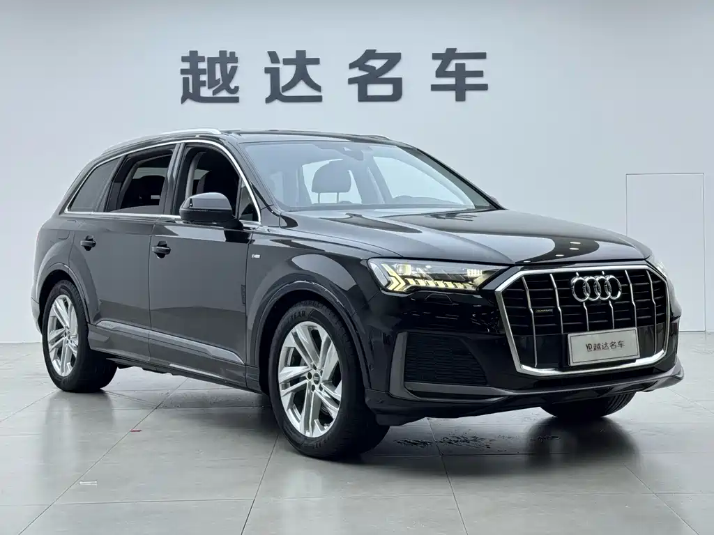 Audi Q7 2023 45 TFSI quattro S line sports купить на сайте DeffCars