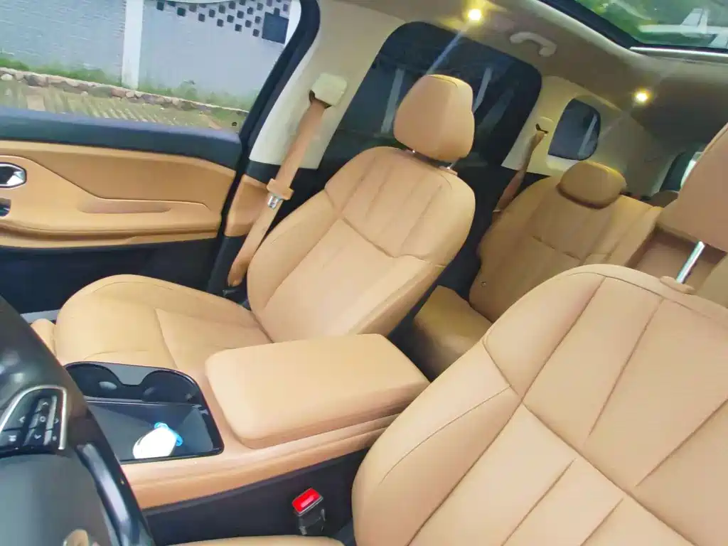 NiO ES8 2018 355KM Base Edition Seven Seater купить на сайте DeffCars