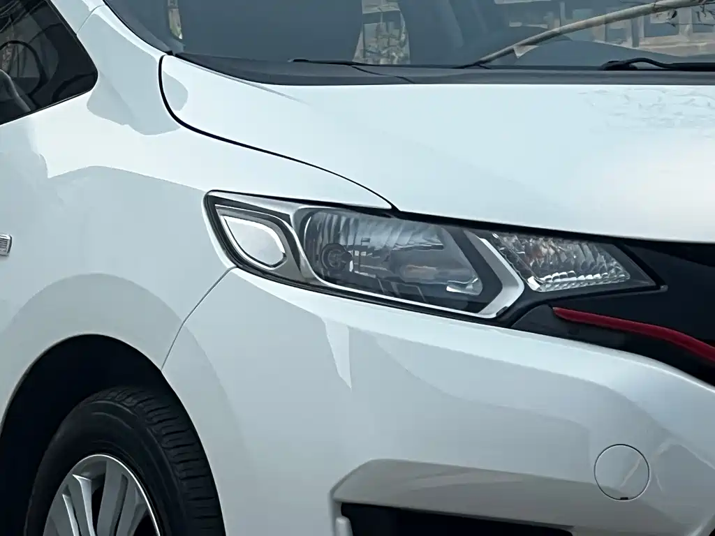 Fit 2016 1.5L LX manual comfort model купить на сайте DeffCars