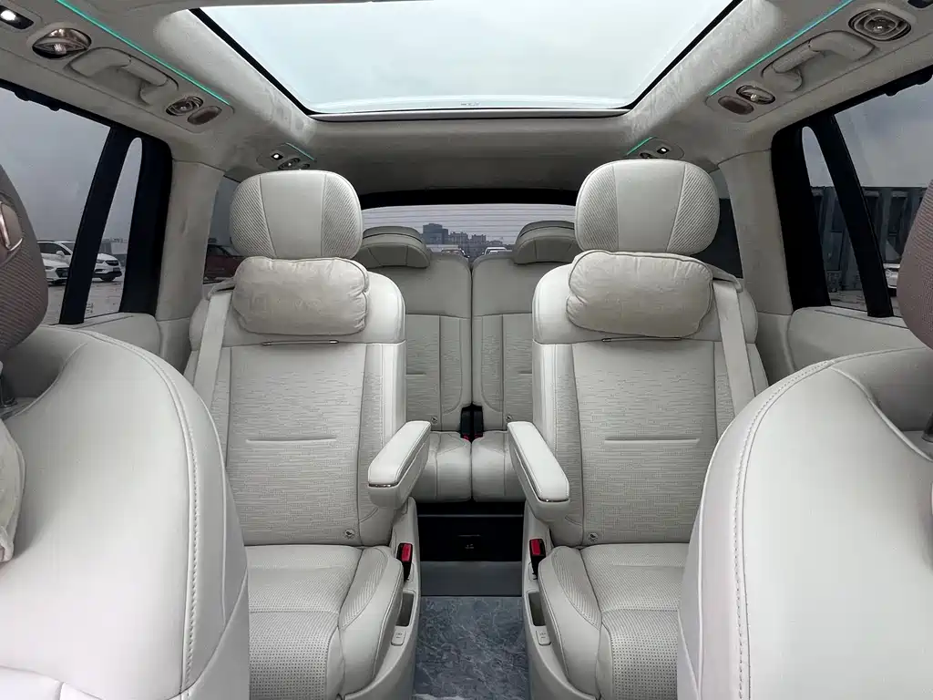 Lynk & Co 900 2025 2.0T Ultra 6-seater купить на сайте DeffCars