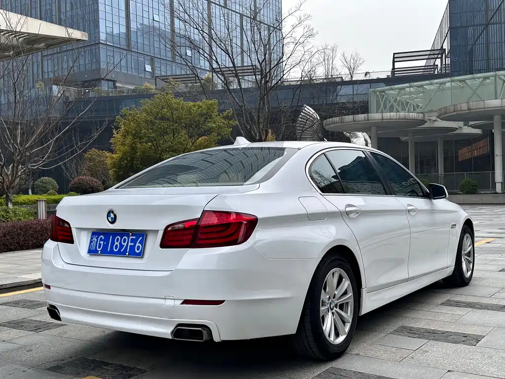 BMW 5 Series 2012 523Li Leading Model купить на сайте DeffCars