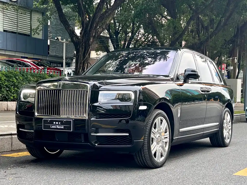 Cullinan 2024 four-seat version купить на сайте DeffCars