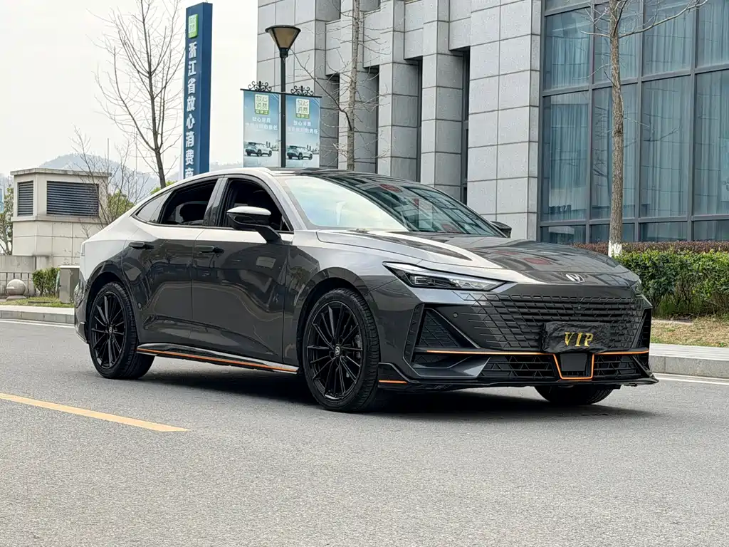 Changan UNI-V 2022 1.5T sports version купить на сайте DeffCars