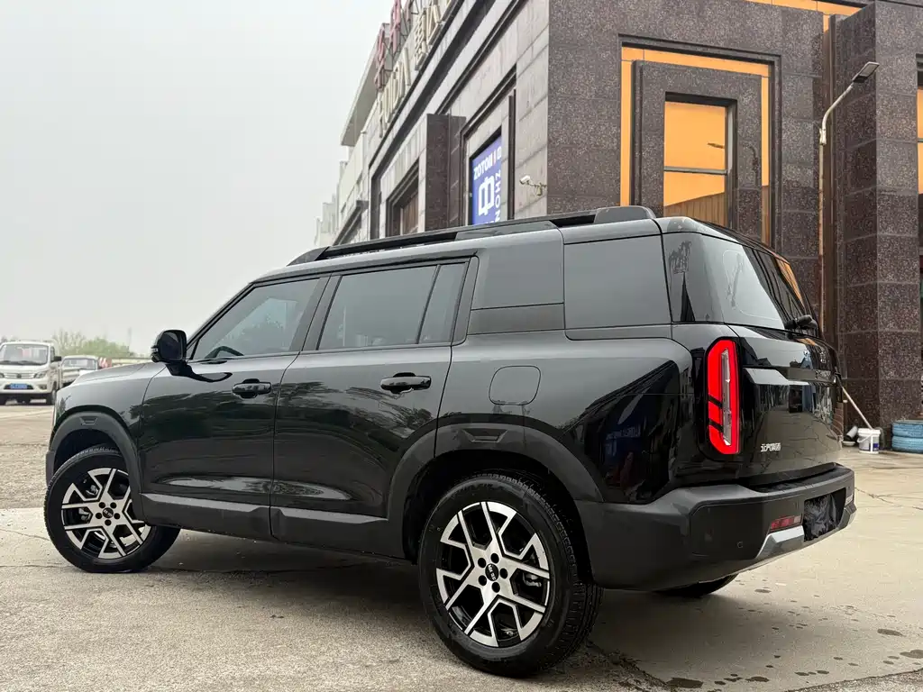 Beijing Off-Road BJ30 2026 Traveler 1.5T Hybrid Standard Edition купить на сайте DeffCars