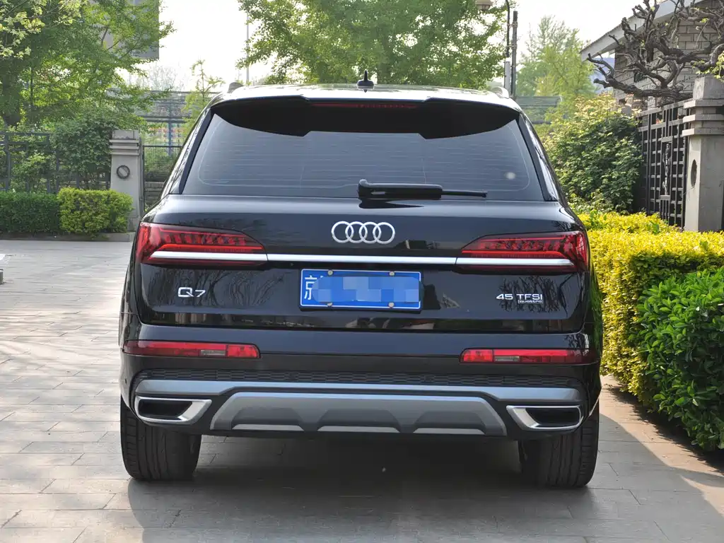 Audi Q7 2021 45 TFSI quattro S line sports купить на сайте DeffCars