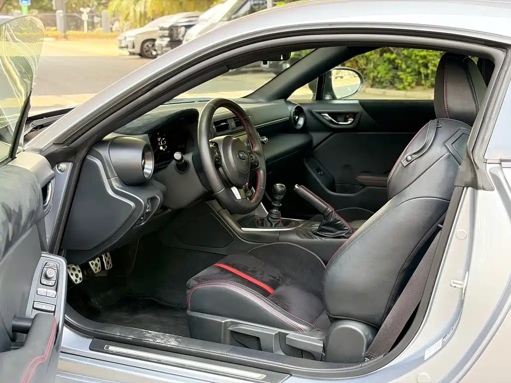 Subaru BRZ 2023 2.4L Manual 10th Anniversary Edition купить на сайте DeffCars