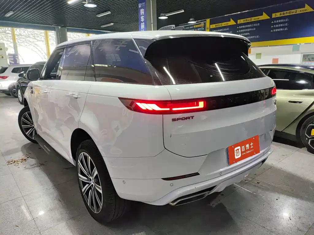 Range Rover Sport 2024 400PS Dynamic SE купить на сайте DeffCars
