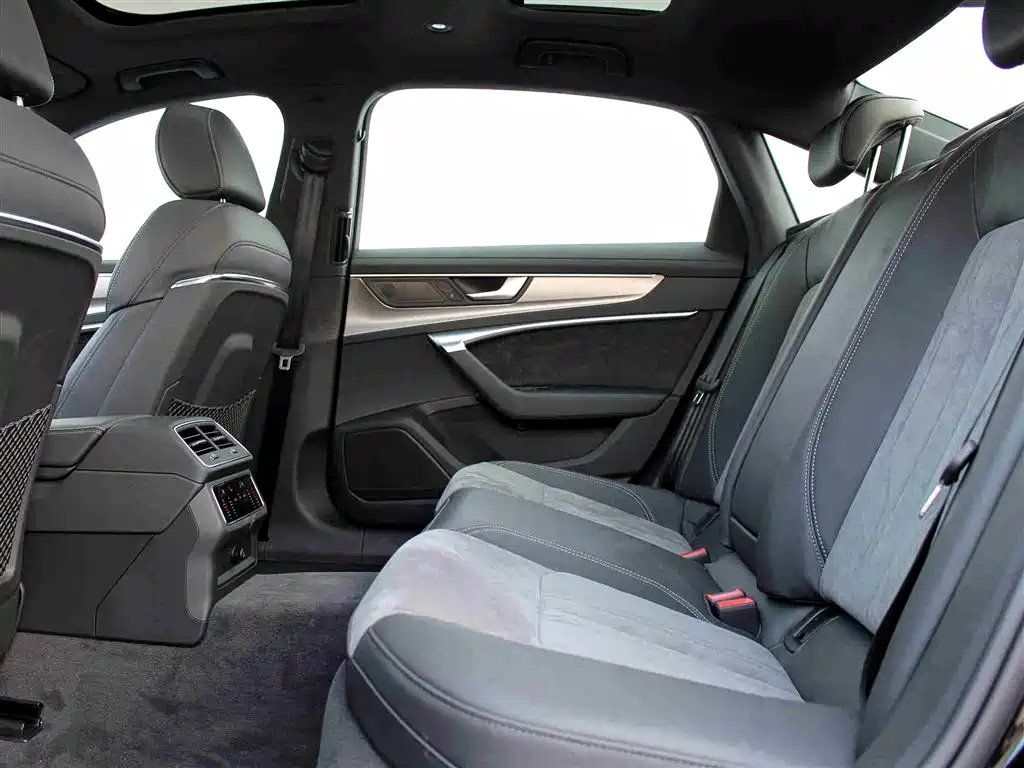 Audi A6L 2021 40 TFSI luxury and dynamic model купить на сайте DeffCars